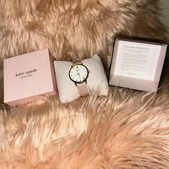 Brand NEW. Never worn. Kate Spade watch. - Picture 6 of 6